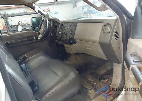 2010 Ford F-250 Xl из США, поврежденный, VIN 1FTNF2A59AEA03140